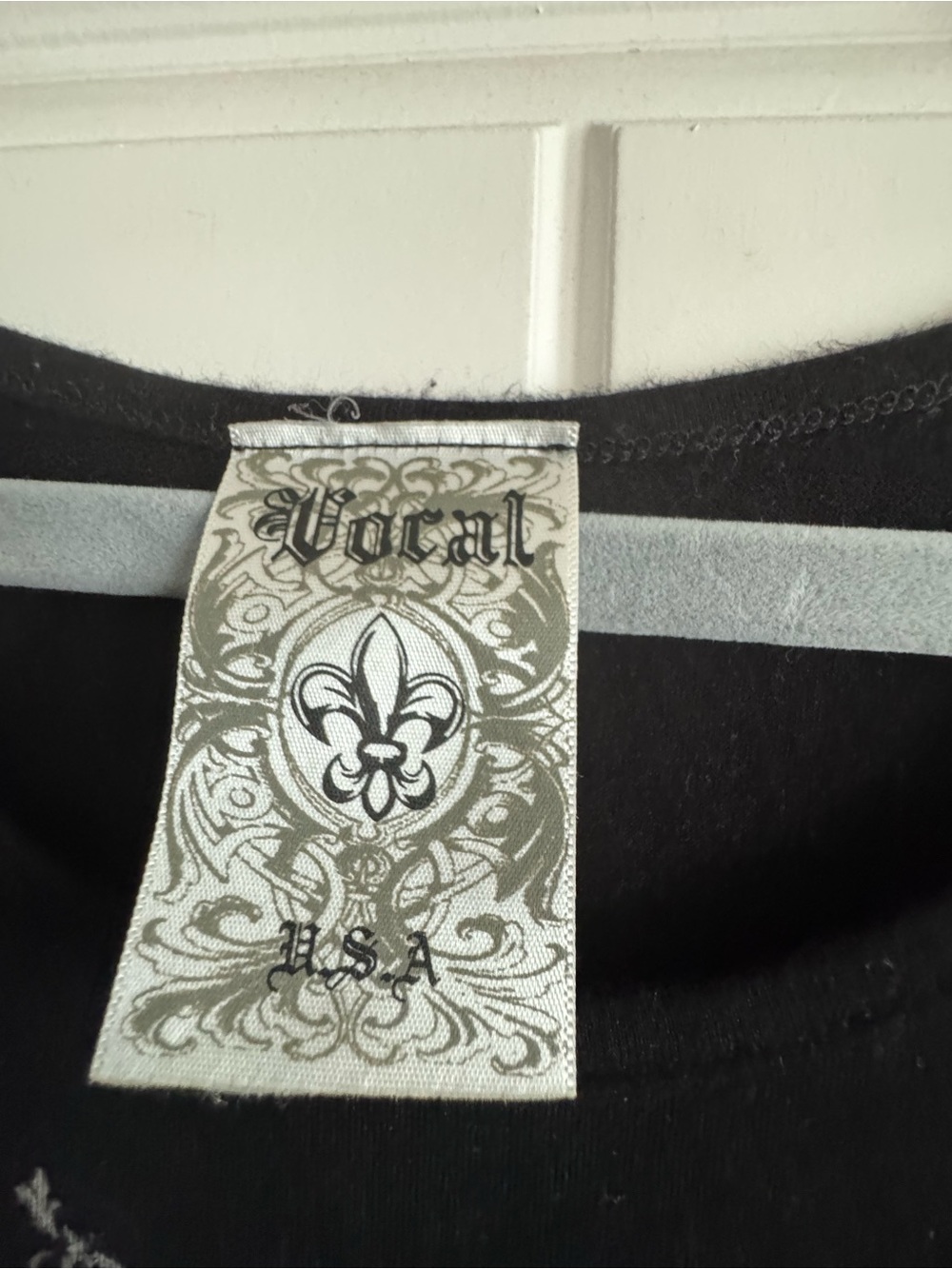 Vocal Black Cold-Shoulder Blouse with White Fleur-de-Lis Embroidery - Picture 3 of 5